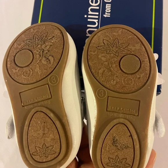 Infant Girl's Genuine Baby from OshKosh™ Adora Ballet White Size 3M - Picture 6 of 7